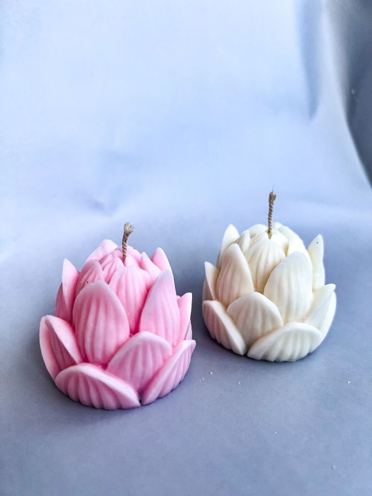 Blush Lotus Candle 🌸🕯️