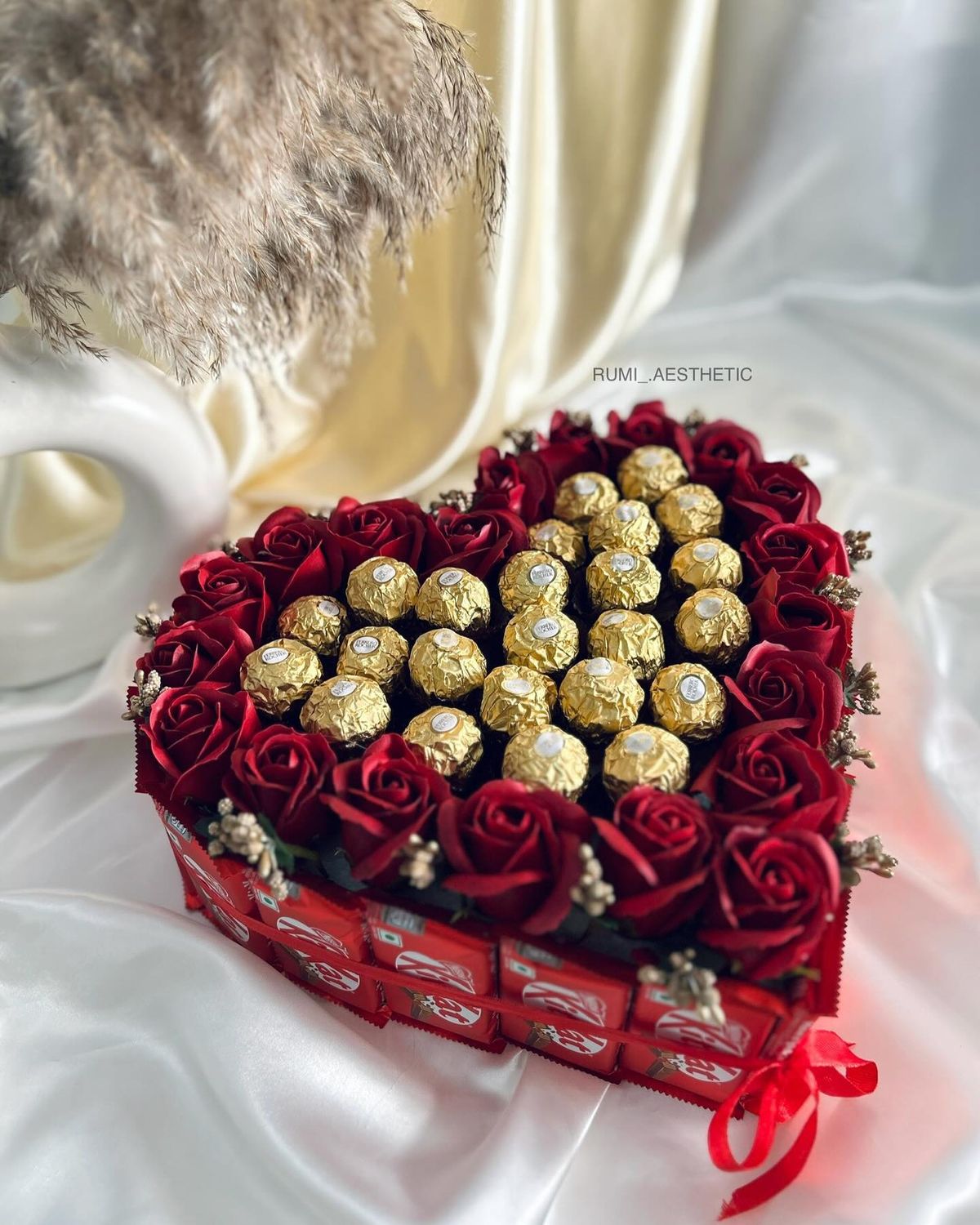 Red Rose Chocolate Luxury Hamper